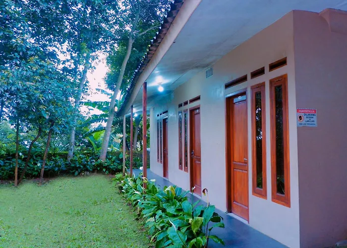 Kavio Resort Near Taman Safari Redpartner Bogor